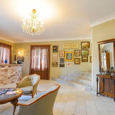 Ponto Gallery Boutique Hotel Tbilisi Buitenkant foto