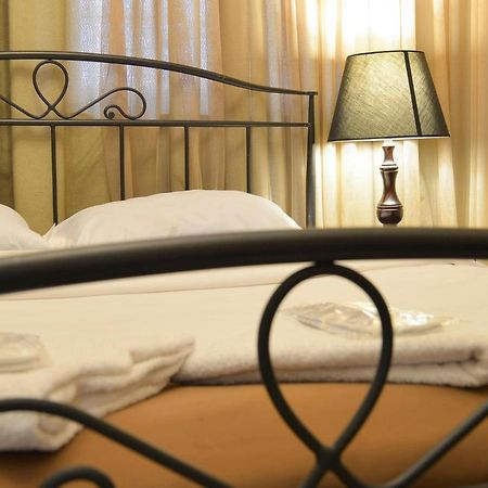 Ponto Gallery Boutique Hotel Tbilisi Buitenkant foto