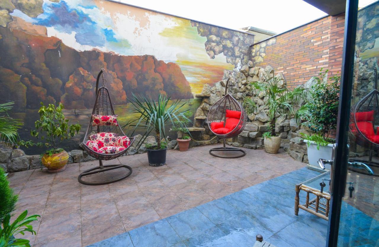 Ponto Gallery Boutique Hotel Tbilisi Buitenkant foto