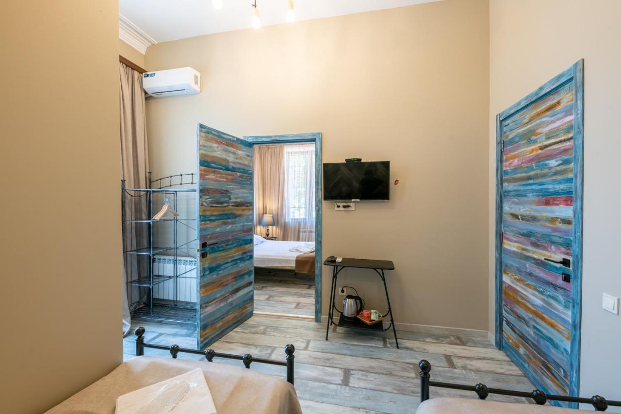 Ponto Gallery Boutique Hotel Tbilisi Buitenkant foto