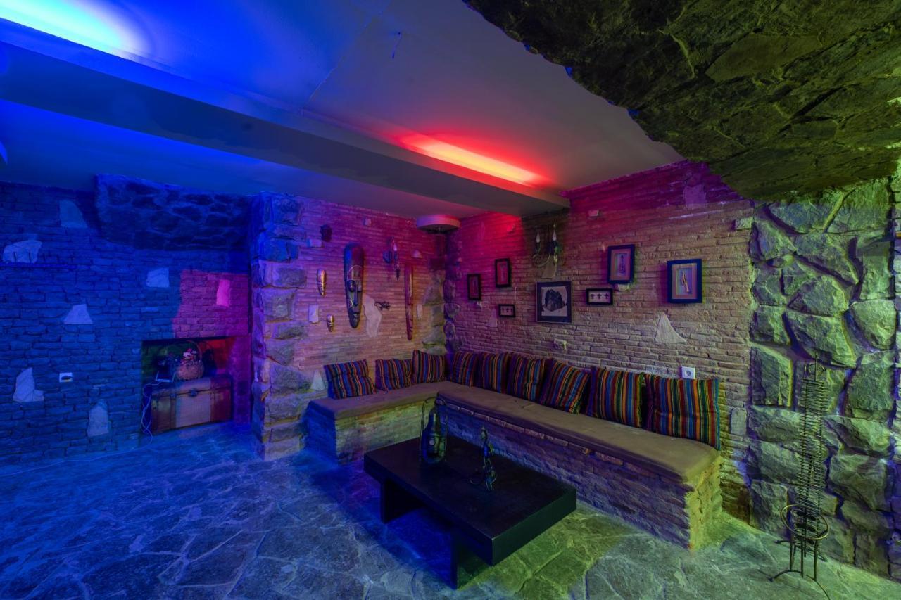 Ponto Gallery Boutique Hotel Tbilisi Buitenkant foto